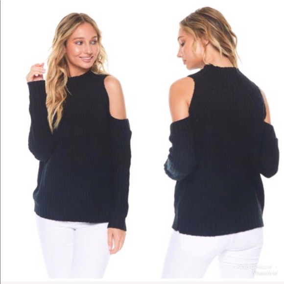 🛍LAST 1! Cold Shoulder Relaxed Fit Sweater! - Picture 8 of 8
